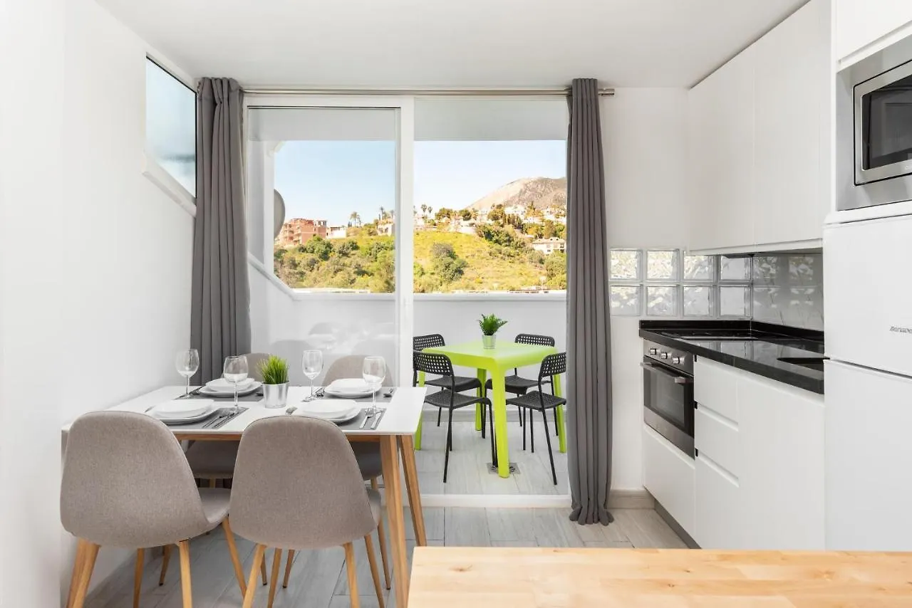 Dana I Eurogolf, Vistas, Wifi, Piscina Y Parking Apartment Benalmadena